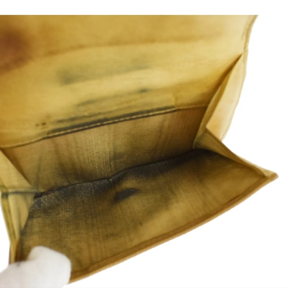 CHANEL COMPACT WALLET - Picture 8 of 15